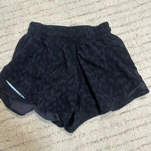 Black Leopard Print Lululemon Hotty Hot Shorts- Size 2
